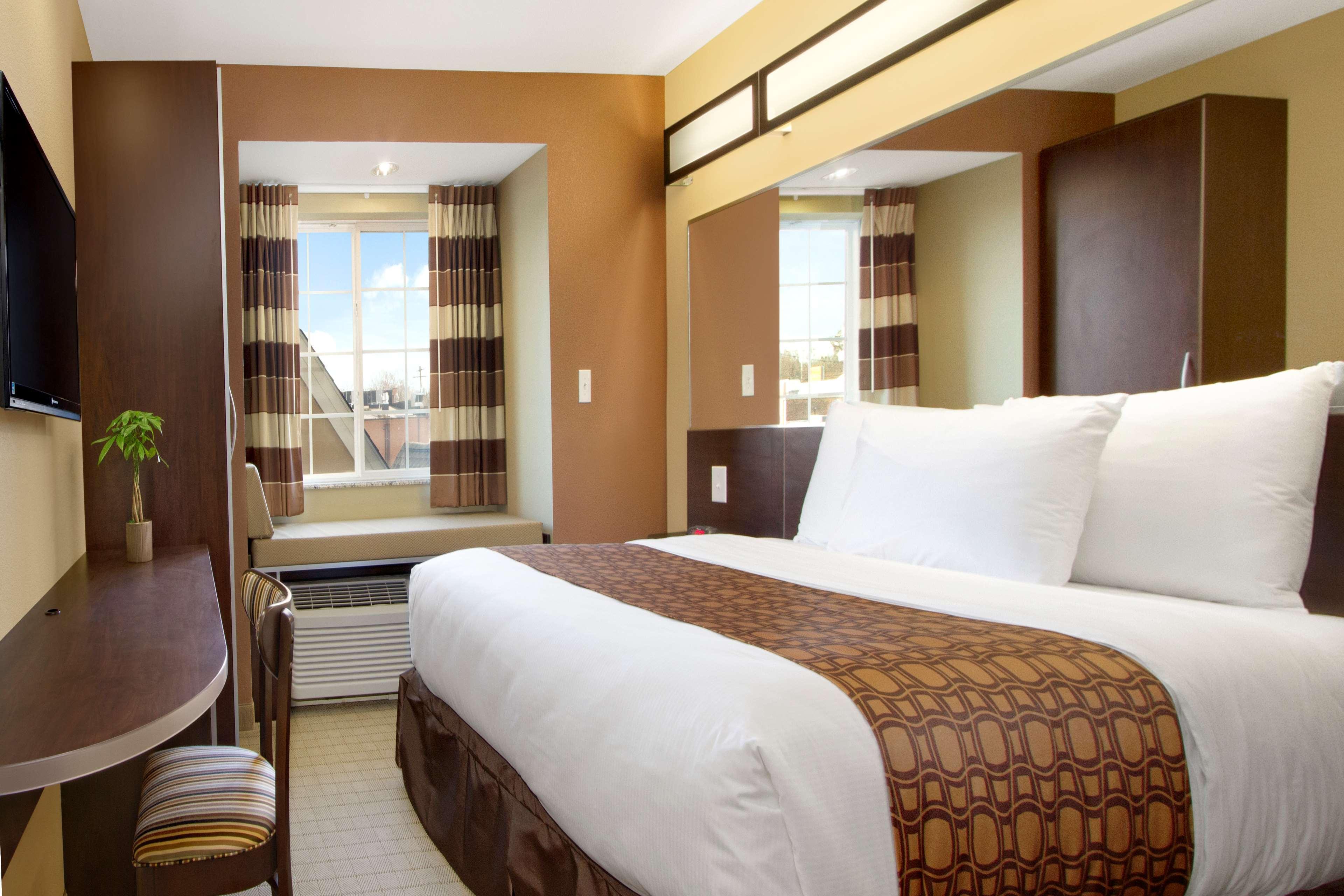 Microtel Inn & Suites By Wyndham Shelbyville Buitenkant foto