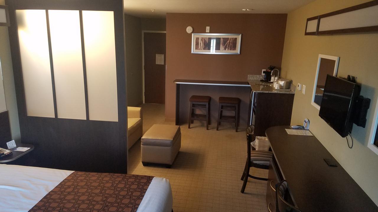 Microtel Inn & Suites By Wyndham Shelbyville Buitenkant foto
