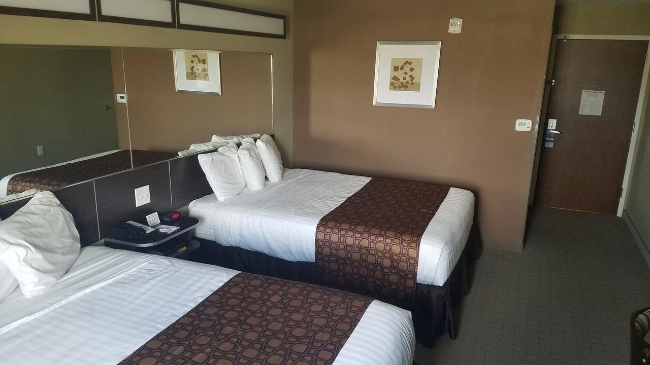 Microtel Inn & Suites By Wyndham Shelbyville Buitenkant foto