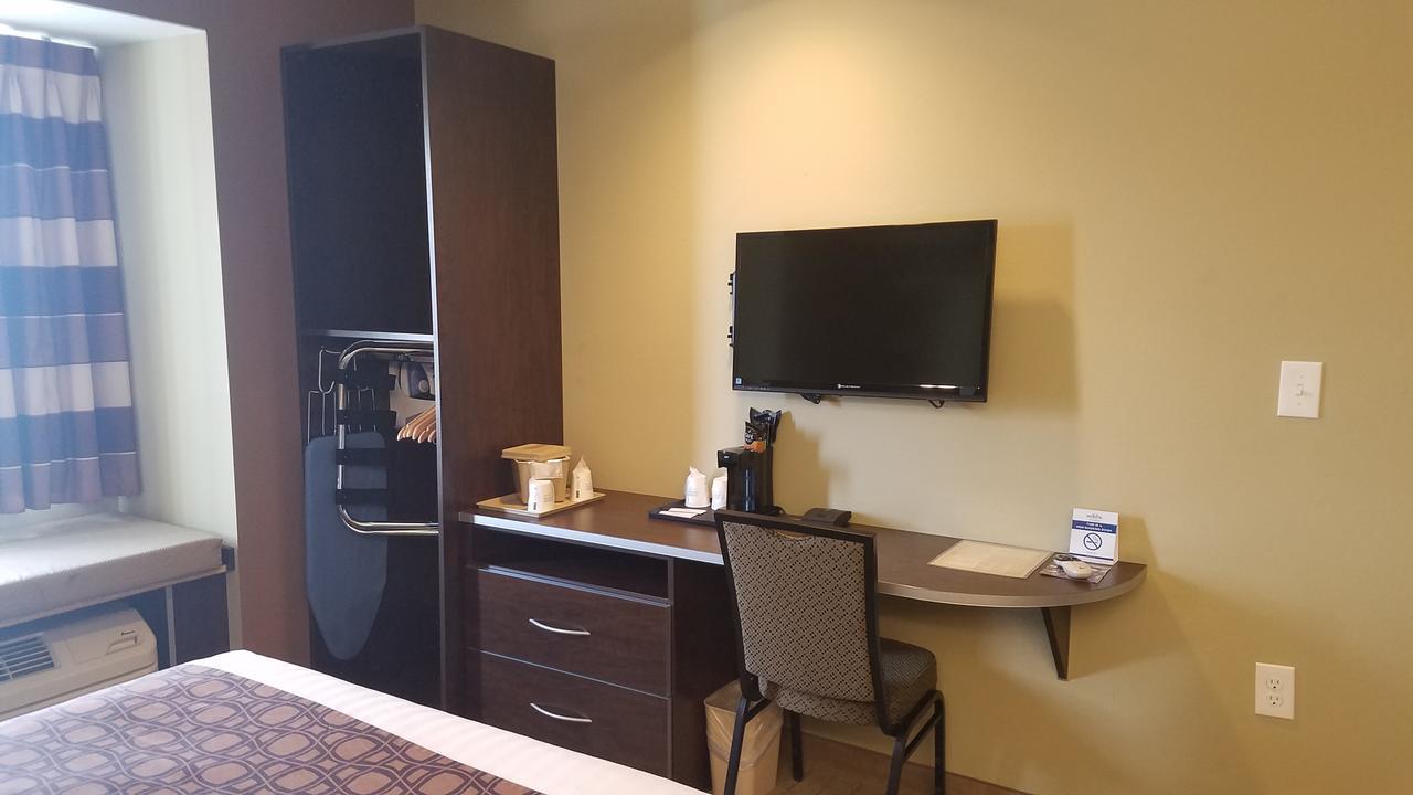 Microtel Inn & Suites By Wyndham Shelbyville Buitenkant foto